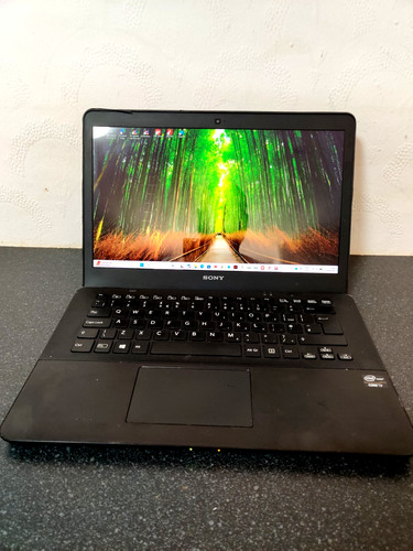 Sony vaio svf153a1ym 4500u - i7,