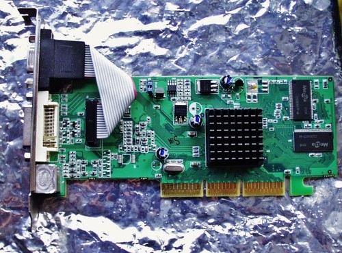 Sapphire ati radeon 7000 - radeon, agp