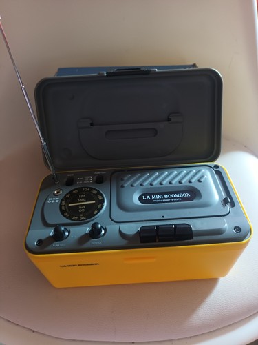 Retro 80s 90s boombox - retro, radio
