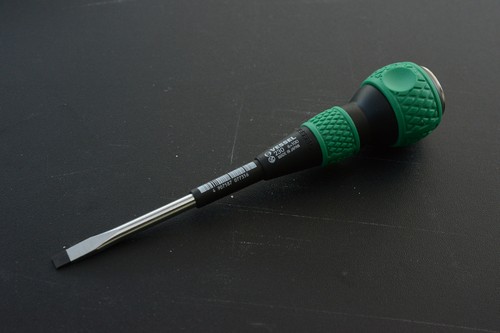 Vessel 230 tang thru ball - vessel, grip