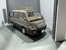 Tomica Limited Vintage Neo Toyota Hiace Wagon Super Custom Limited 1:64