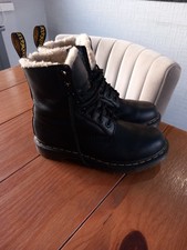 Dr Martens Serena Women's