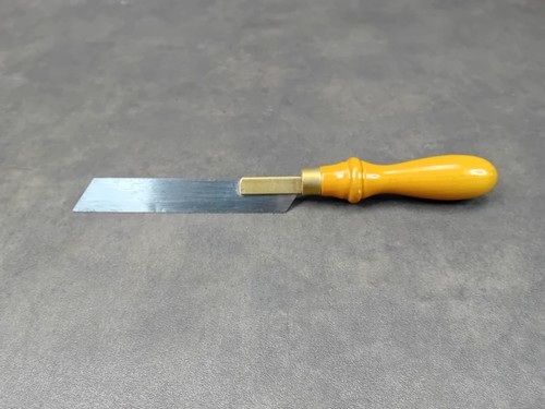 Footprint gentleman s saw - footprint, 6"