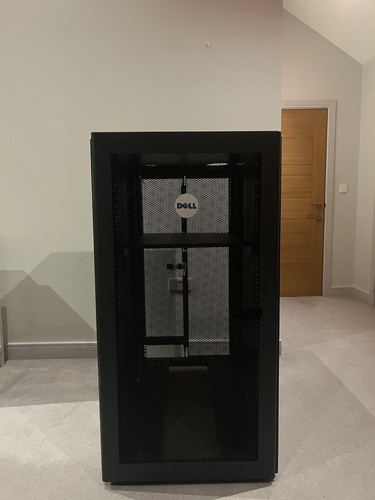 Dell 24u freestanding - 24u, server