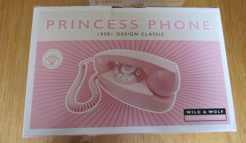 Retro wild wolf pink - retro,