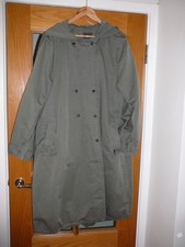 Oska Size 4 Great Hooded