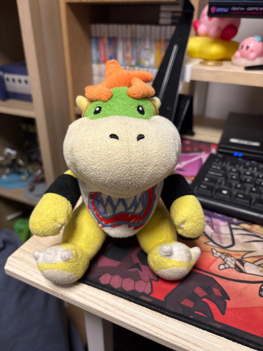 2011 sanei bowser - 2011, plush