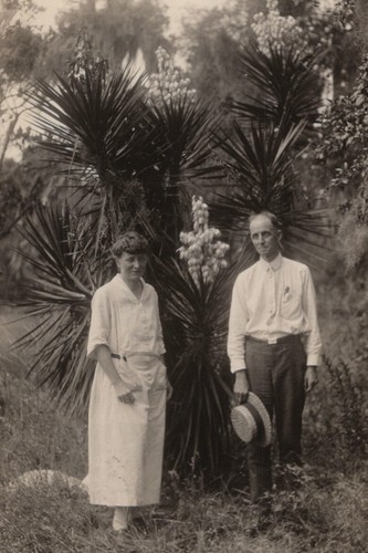 1920s man woman - man,