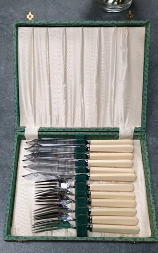 Boxed set chrome - set, plate