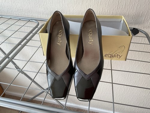 Equity woman shoes size 2 - size,