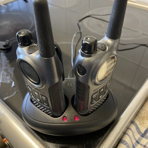 Motorola walkie talkie - , tlkr-t8