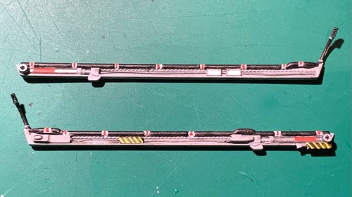 Cockpit canopy rails for