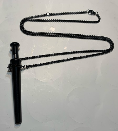 Black bump straw pendant - black,