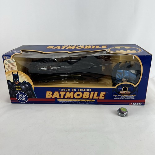 Comics batmobile die - dc,