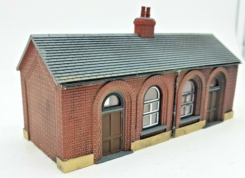Lineside station waiting room - lineside,