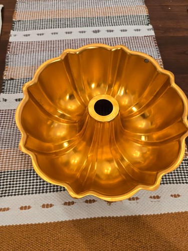 Large vintage metal - metal, mold