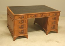 AN EARLY 20TH CENTURY CURL