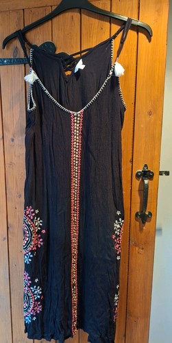 Gorgeous embellished black sun - gorgeous,