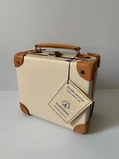 GLOBE TROTTER 9 Inch Mini