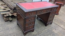 Reproduction pedestal desk
