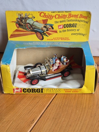 Vintage corgi toys 266 chitty - vintage,