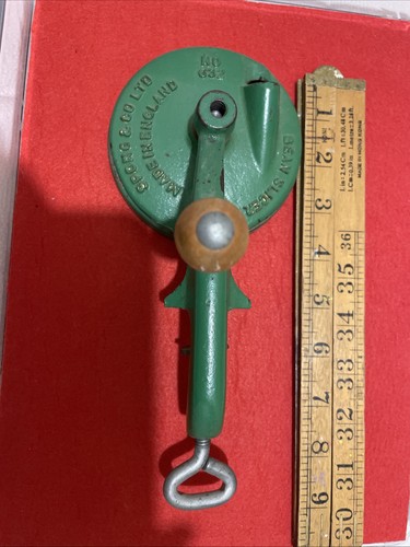 Vintage cast iron sponge and - cast,