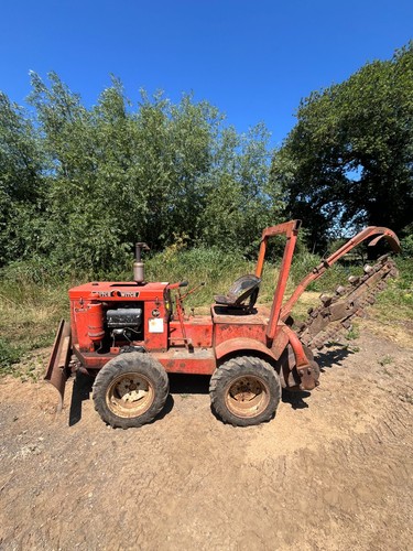 Ditch witch trencher v30 - trencher,