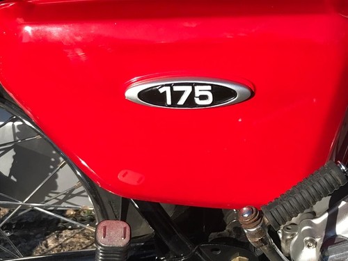 Honda 175 side panel - cd-175,