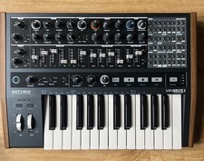 Arturia Minibrute 2