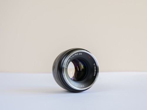 Carl zeiss planar - zeiss,