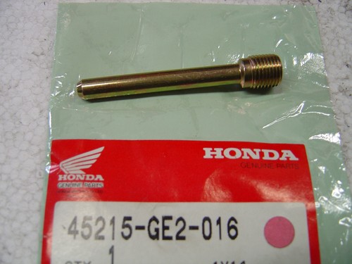 Brake mounting axle screw