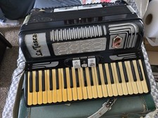 Used Italian 120 Bass La Tosca