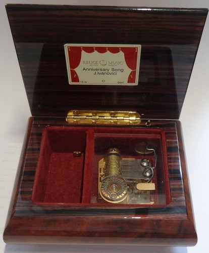 Reuge swiss music - music, box