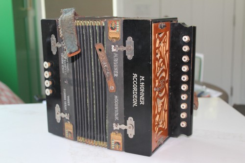 Antique hohner 04 world s - antique, world's