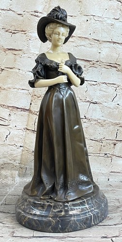Victorian era woman hat - in,
