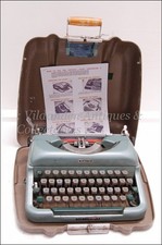 ++  Excellent Working Vintage Imperial Good Companion 4 Portable Typewriter ++