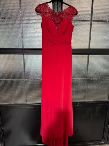 Elegant red evening gown - red,