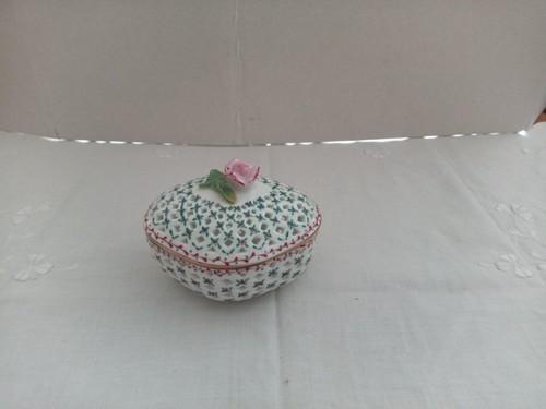 Vintage reine lidded - de,