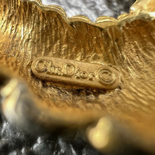 Christian dior vintage brooch - christian,