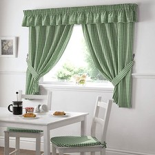 GINGHAM CHECK CURTAINS . MATCHING PELMETS / CAFES NETS  AVAILABLE TO BUY ALSO