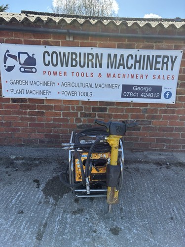 Jcb beaver pack breaker - &,