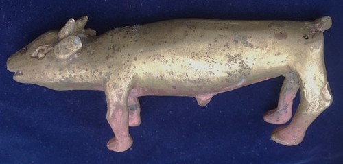 Scarce antique bronze bull - bronze,