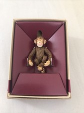 Hantel Victorian Miniatures - Jo Lo Chimpanzee