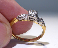 18ct Gold Diamond Ring Art