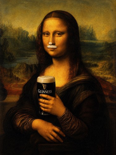 Mona lisa having guinness - mona,