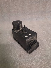 Volkswagen PASSAT B3 1992 Central locking vacuum pump 357862257 DLG10958