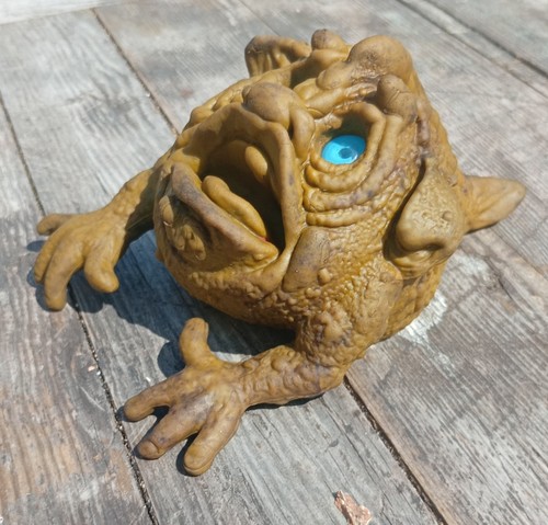 Boglins hand puppet moveable - hand,
