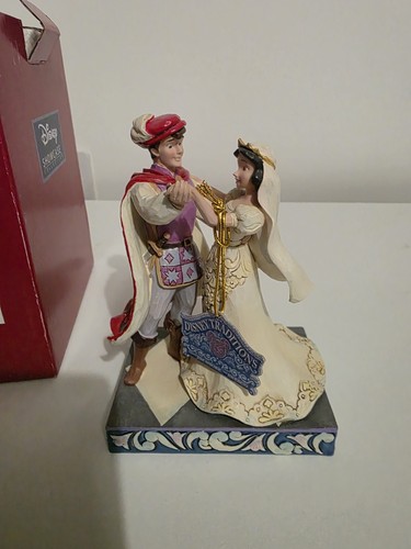 Disney traditions snow white - disney,