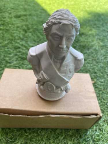 Lord horatio nelson bust - lord,