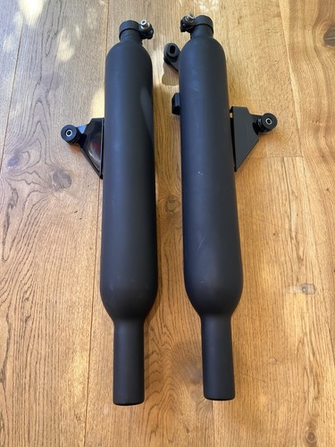 Genuine triumph bonneville - triumph,
